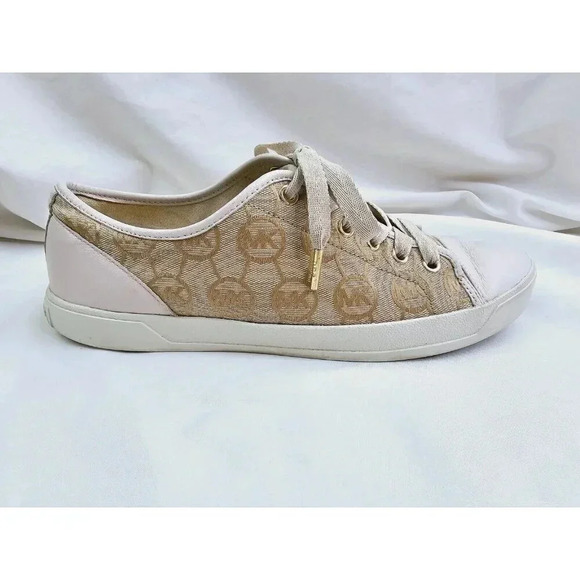 Michael Kors Shoes - Michael Kors Size 10M Women's Beige "MK" Logo Low Fashion Sneakers Style #HX16A